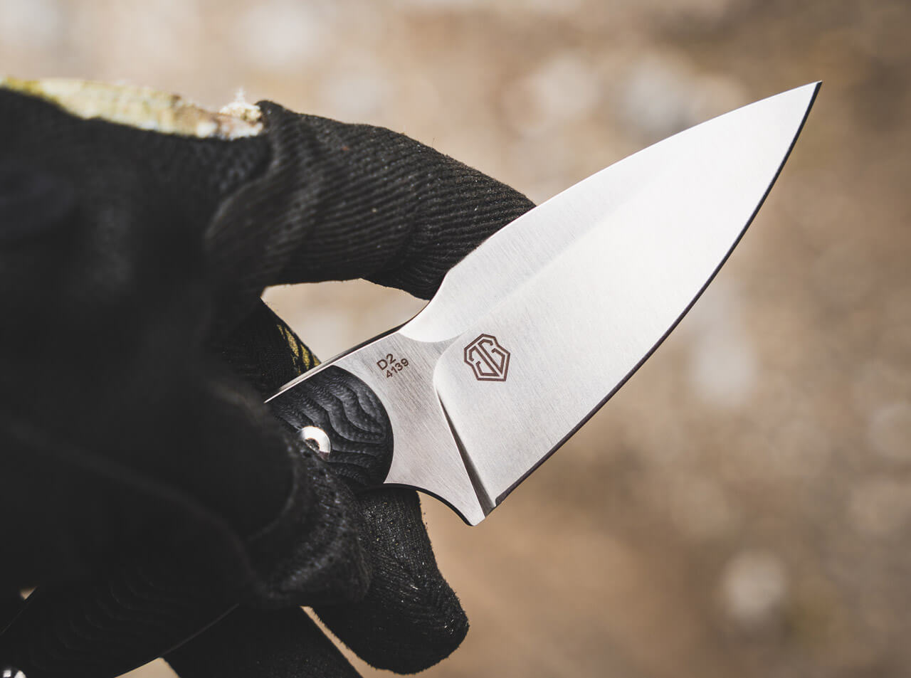 Böker Plus Accomplice D2