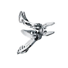 Leatherman Skeletool multitool - detail view